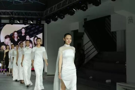 中国超模大赛落幕，高欣冉斩获北京赛区十佳模特
